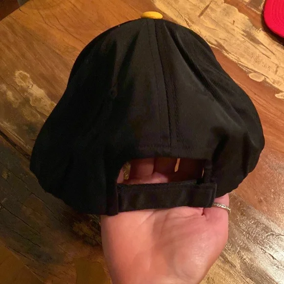 3 item bundle for $15✨create your bundle and send 🩷 Bruins hat - Picture 2 of 2